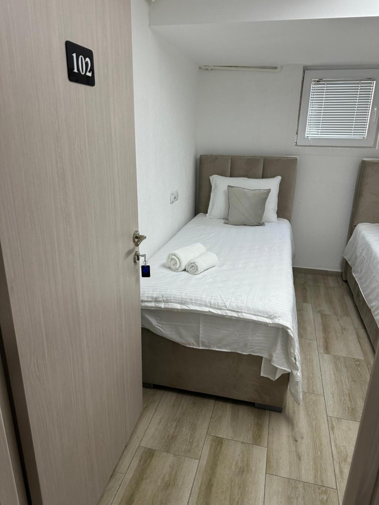 Next Rooms スコピエ エクステリア 写真