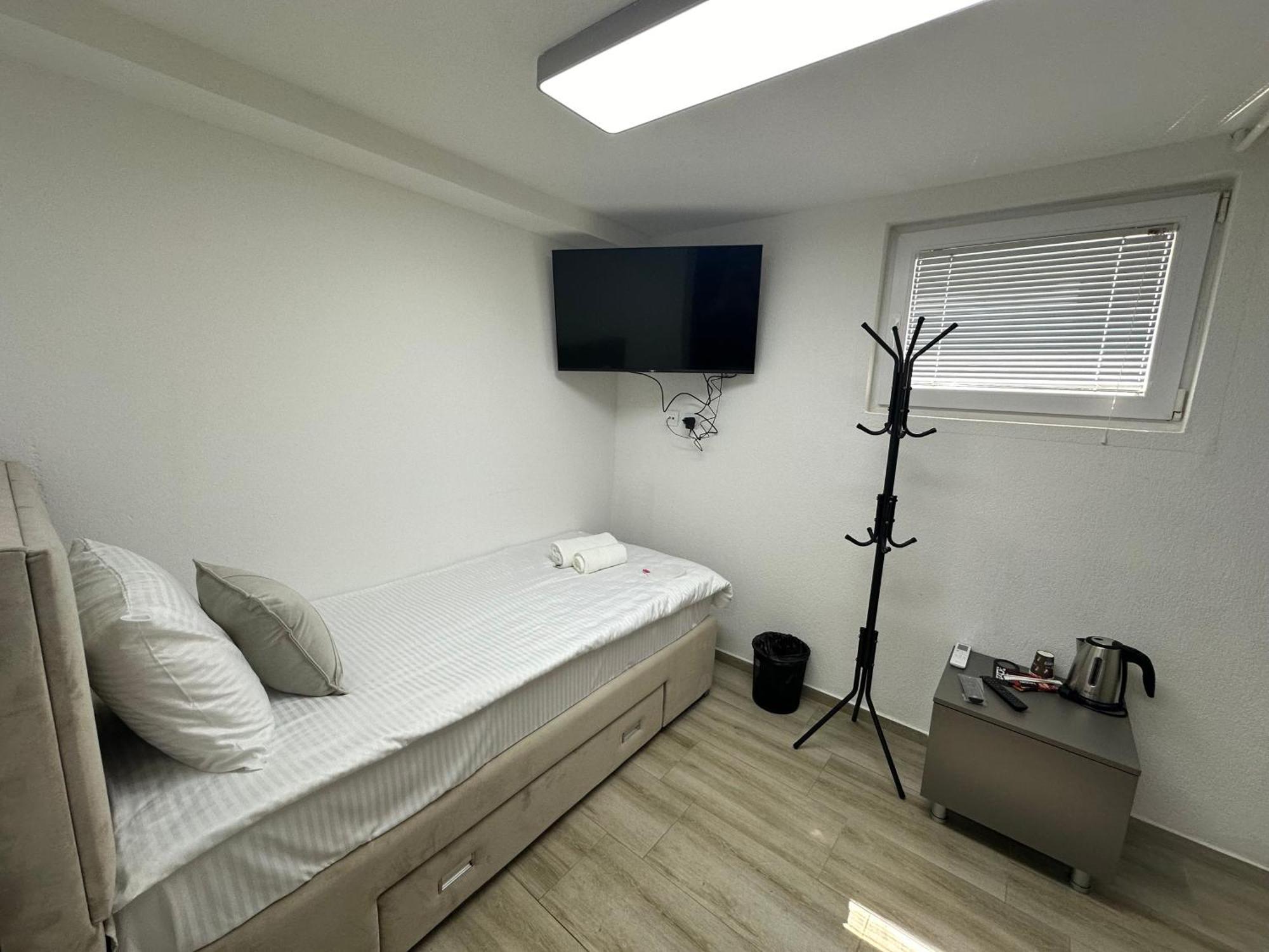 Next Rooms スコピエ エクステリア 写真